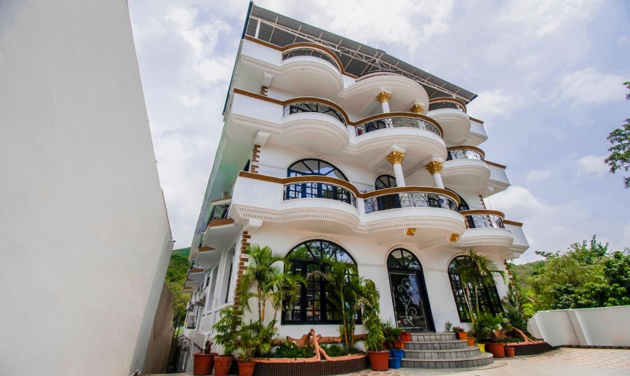 Itsy By Treebo - Jungle View Retreat Hotel Dehradun Bagian luar foto